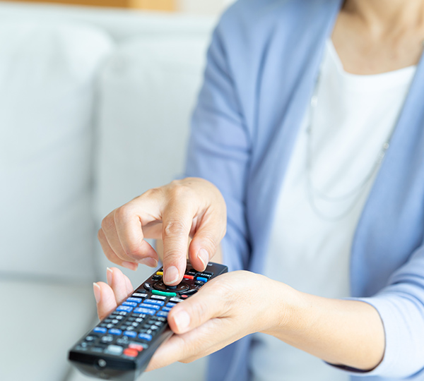 テレビを見ながら